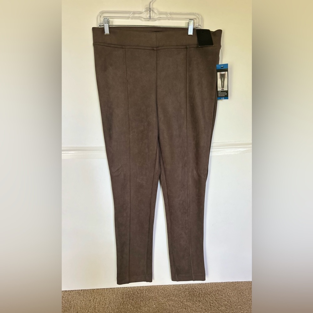 Andrew Marc Brown, Faux Suede Straight Leg Women's Pull on Pants. Size L. NWT